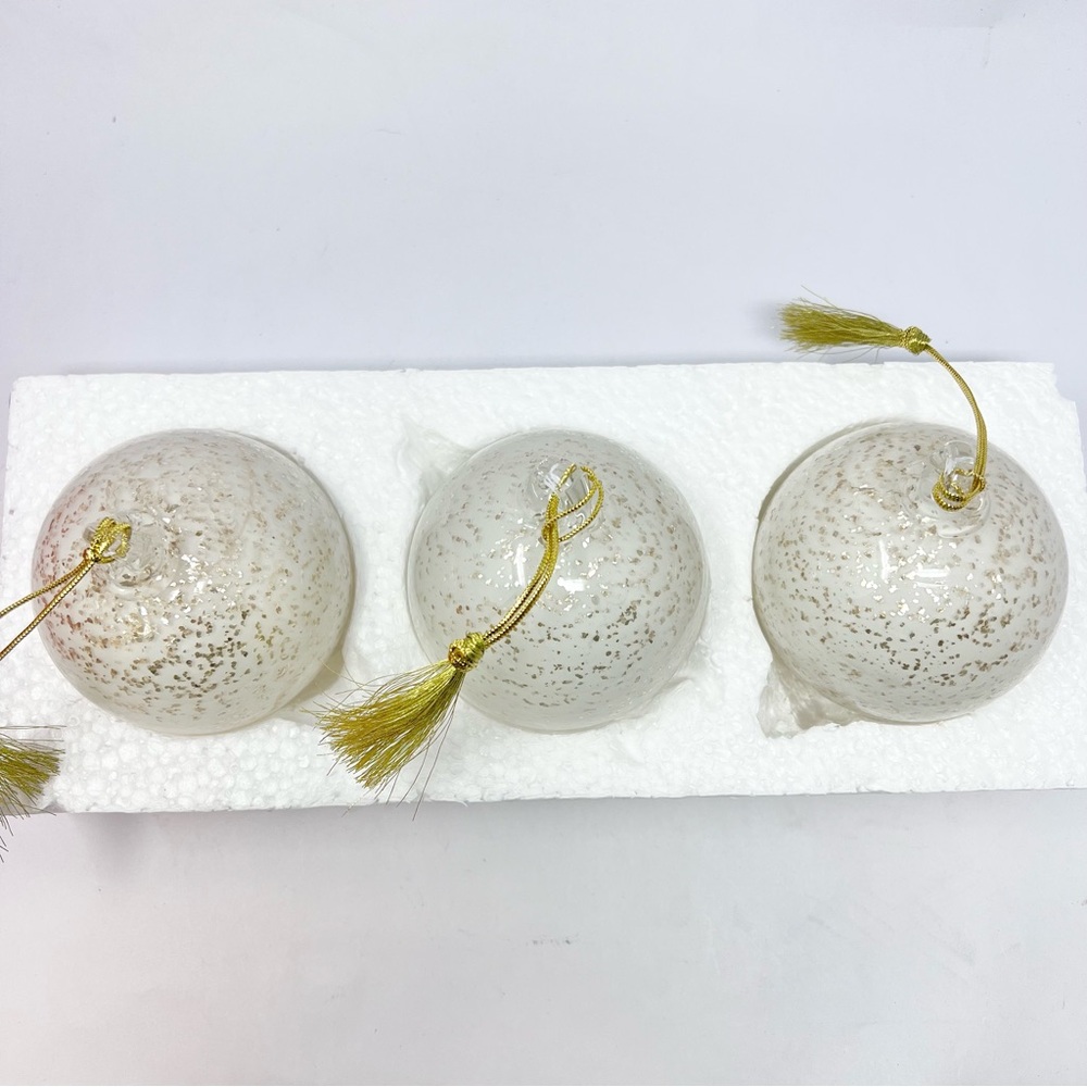 Lenox Art Glass Ornaments White & Silver Speckled Set of Three - Picture 5 of 7